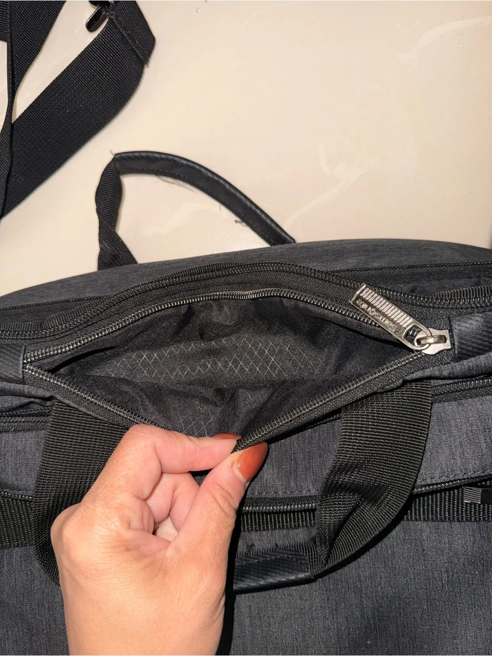 Samsonite Black Laptop Briefcase with Top Handles